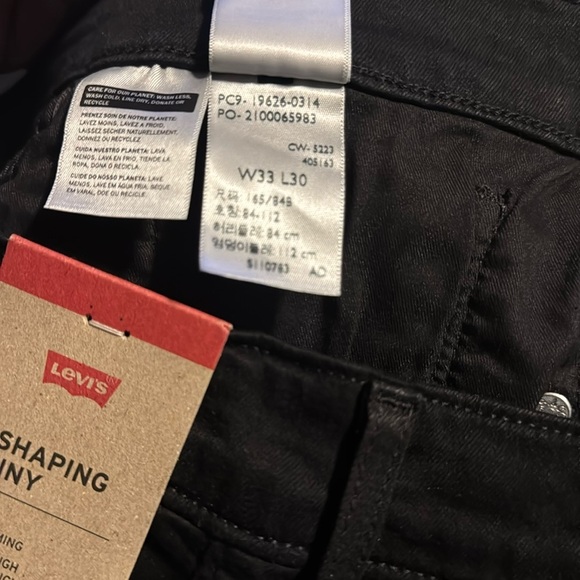 Levi's Black Women's Mid-Rise Tummy Slimming 311 Shaping Skinny Ankle Jeans - Picture 7 of 10